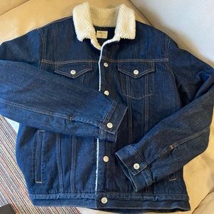 GAP 1969 jeans jacket with sherpa lined